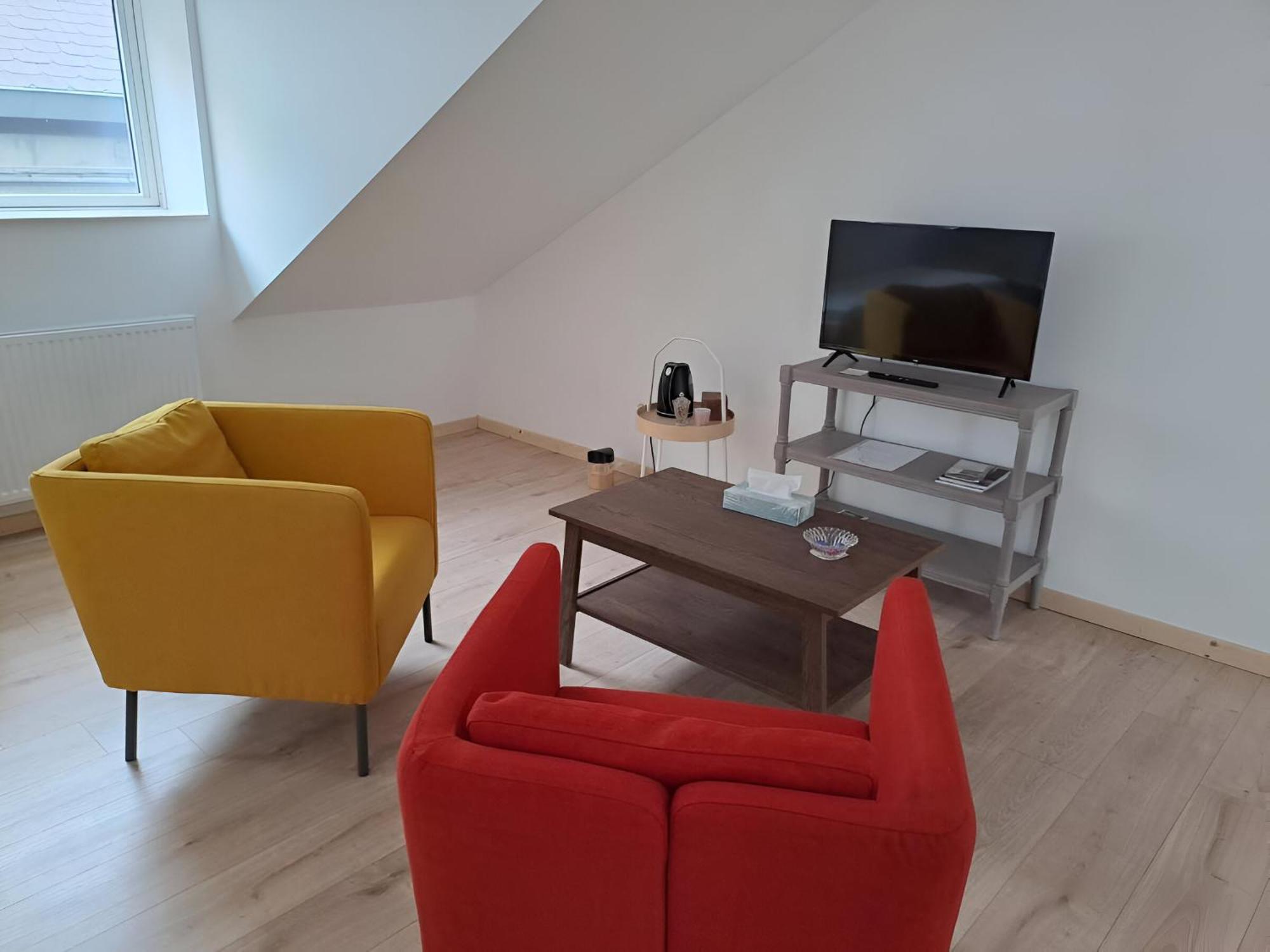 O Reflets - Citabelle For 3 - Studio 2 Beds View "Citadelle" Dinant Exteriör bild